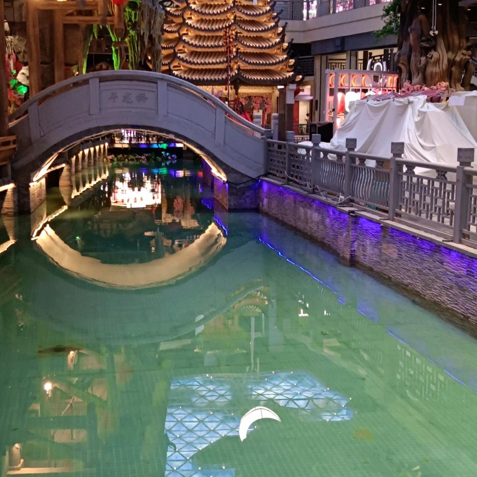 看破红尘自收心。