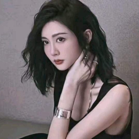 美大哥·沐熙 （穿搭精选）