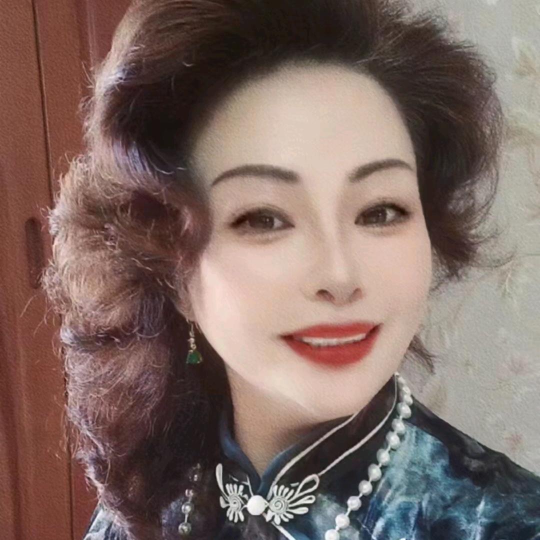 贵夫人复古造型