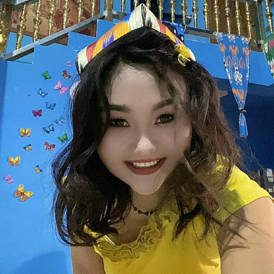nur 阿米娜...