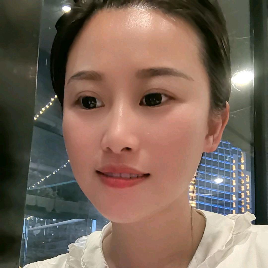 李龘龘