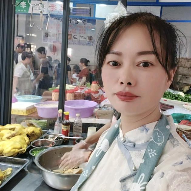 江华手撕鸡找小朱