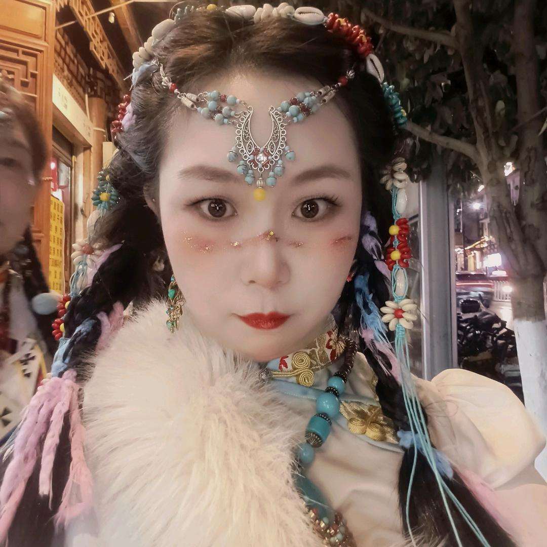 🌈没人牵手我就揣兜兜🌈