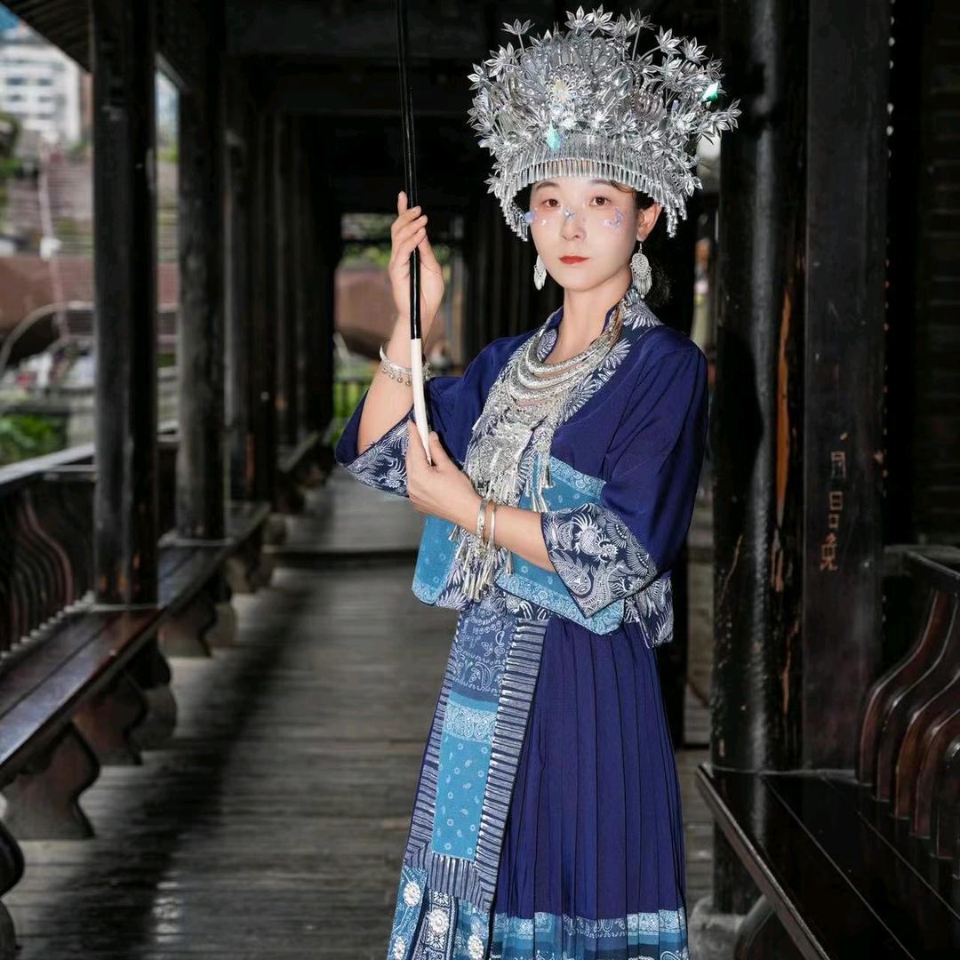 光阴似箭，岁月半点不由人[]