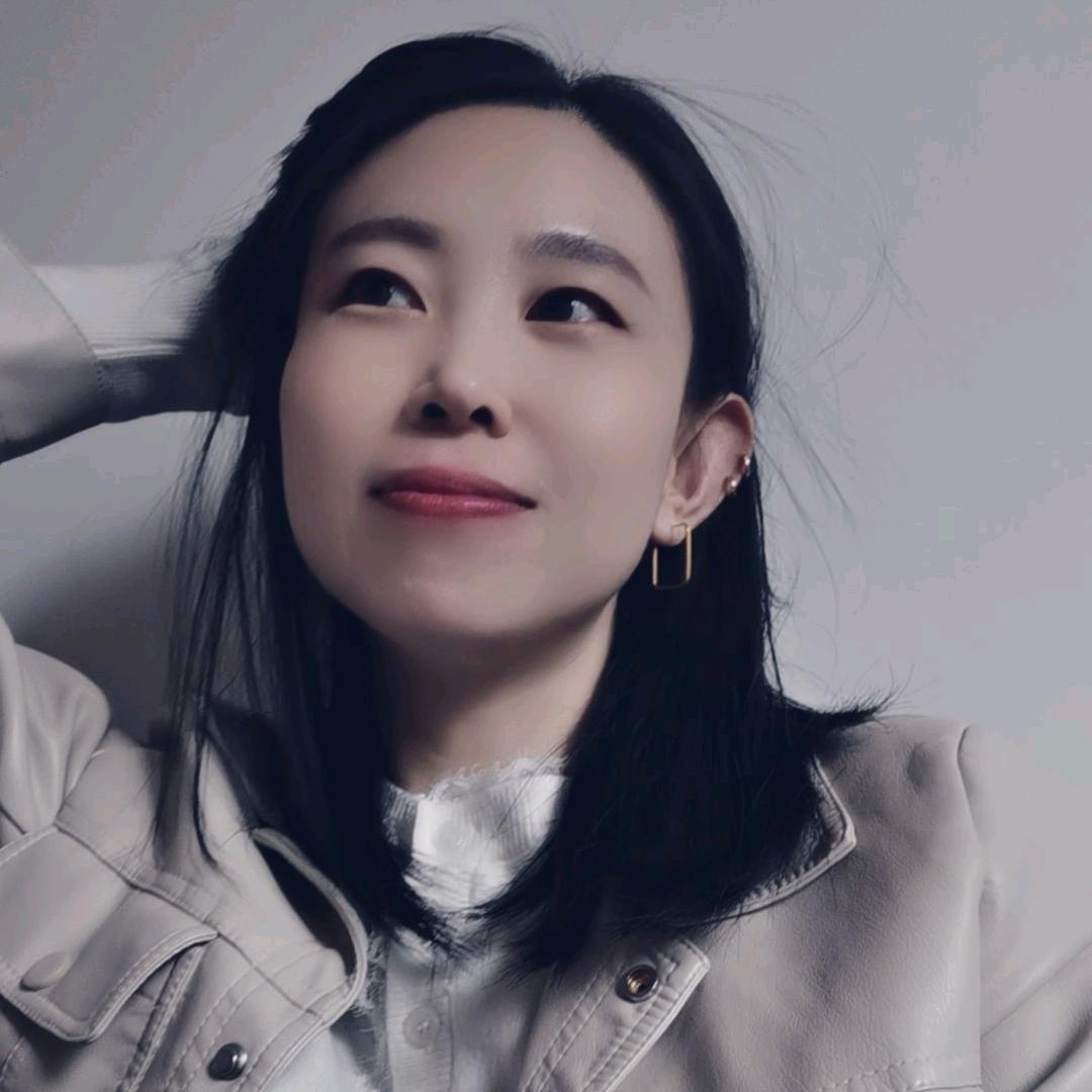嗯哼