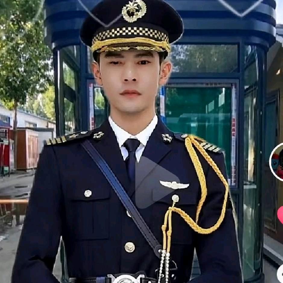 雷厉风行……活着就这么难。