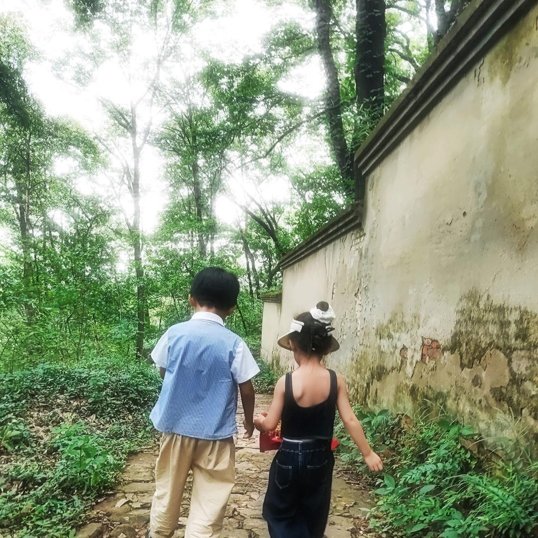 袋鼠跳跳