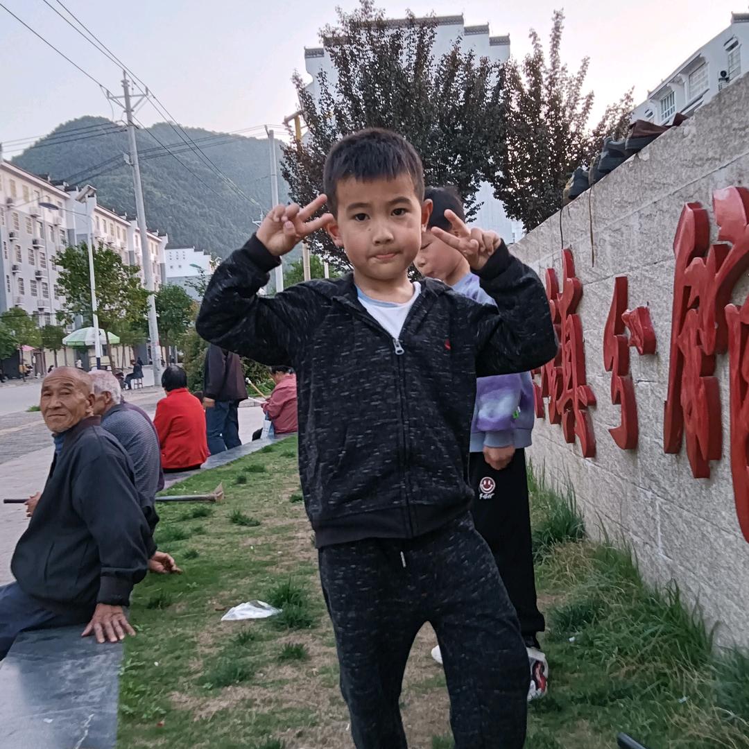 用户8426840098625张雨中