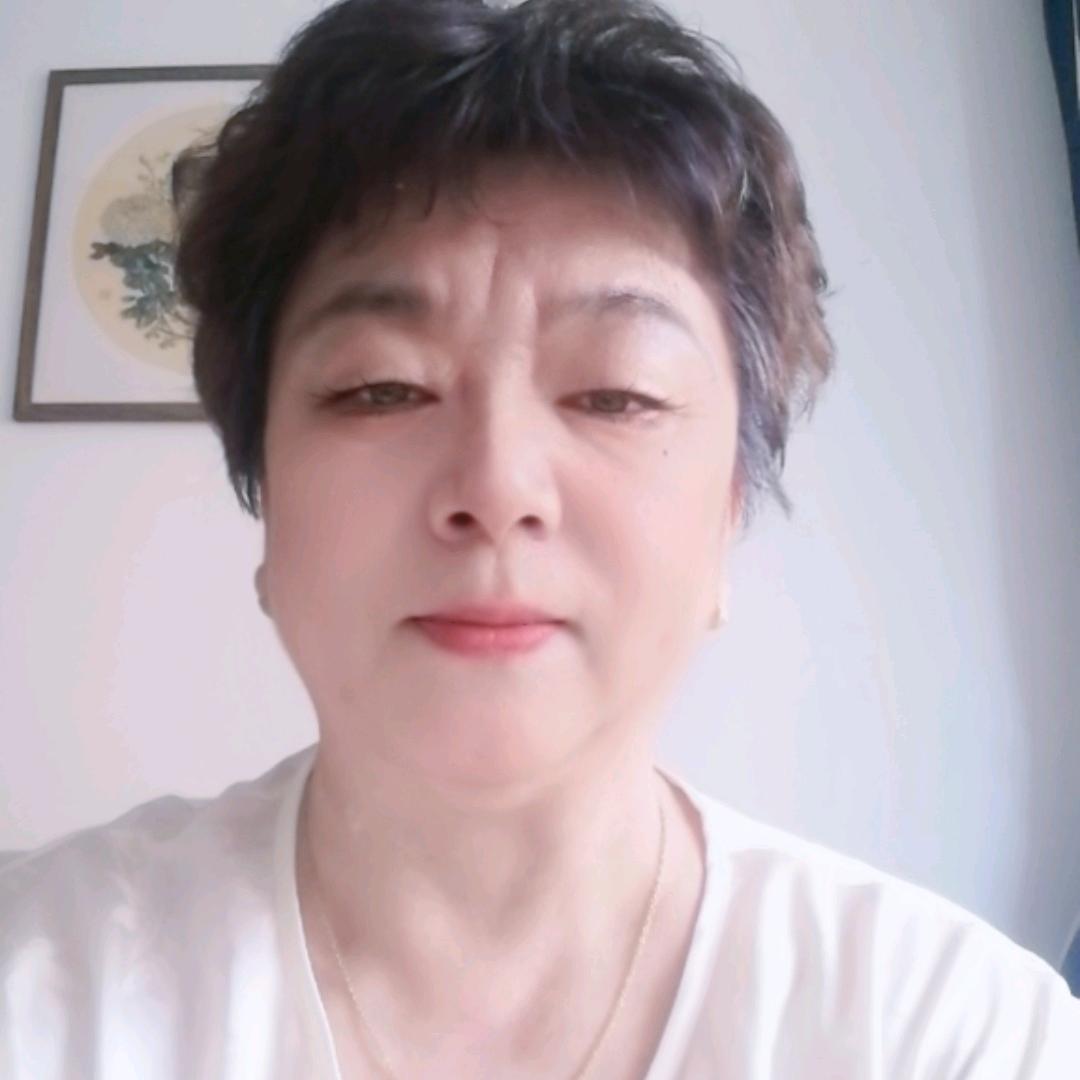 阳光姐🎤早8点21分开播