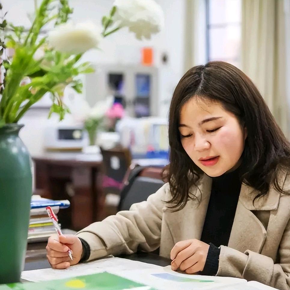 小红帆童书聪聪老师