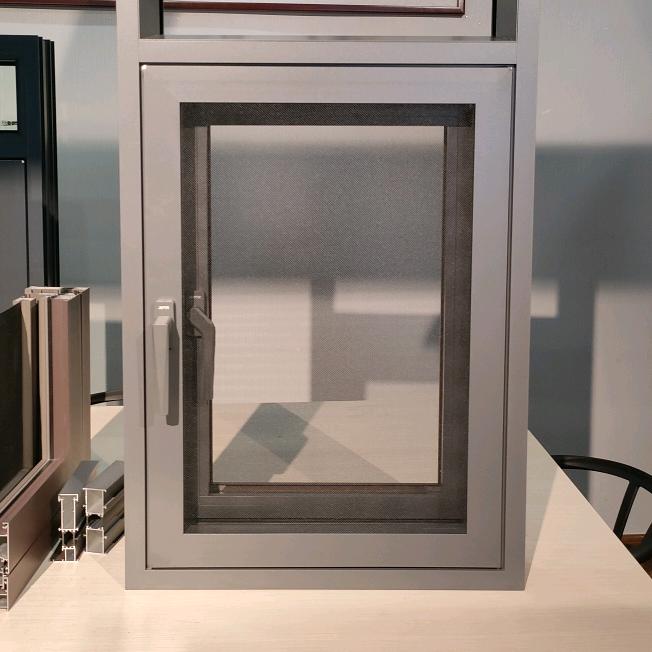 平顶山卖门窗的小崔