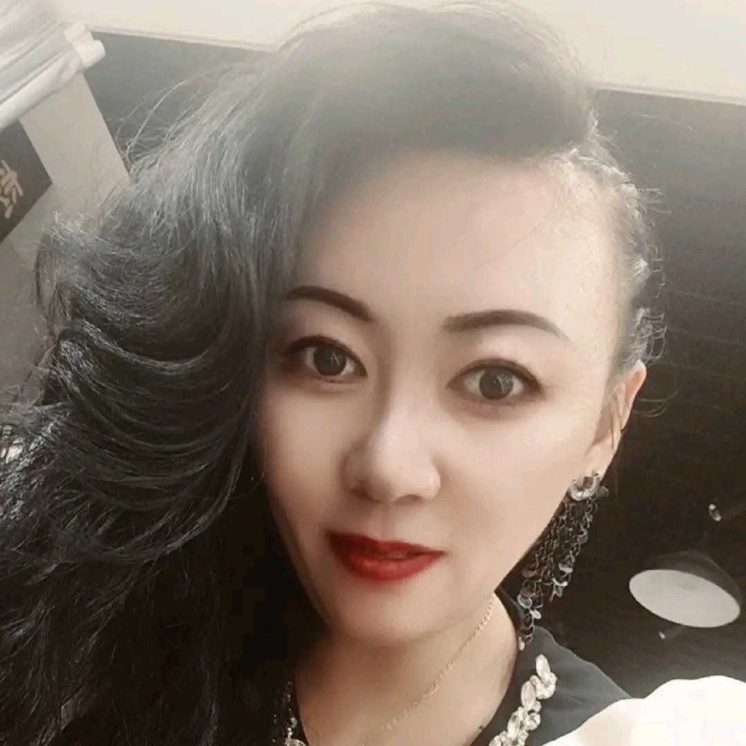 主持💄摄像师💅阿芳💐