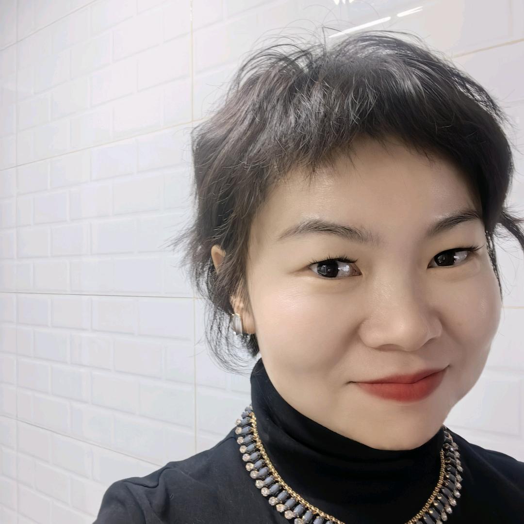 连某某
