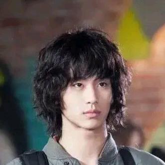 超雄抑郁症凌晨三点屎没憋住被护工暴打