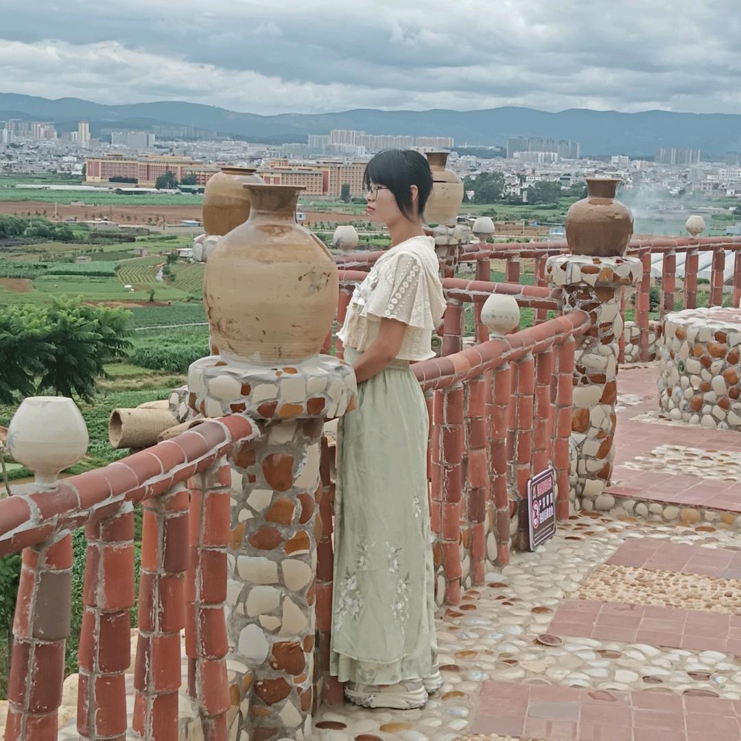 ✧ෆ◞◟1993˃̶̤⌄˂̶̤⋆