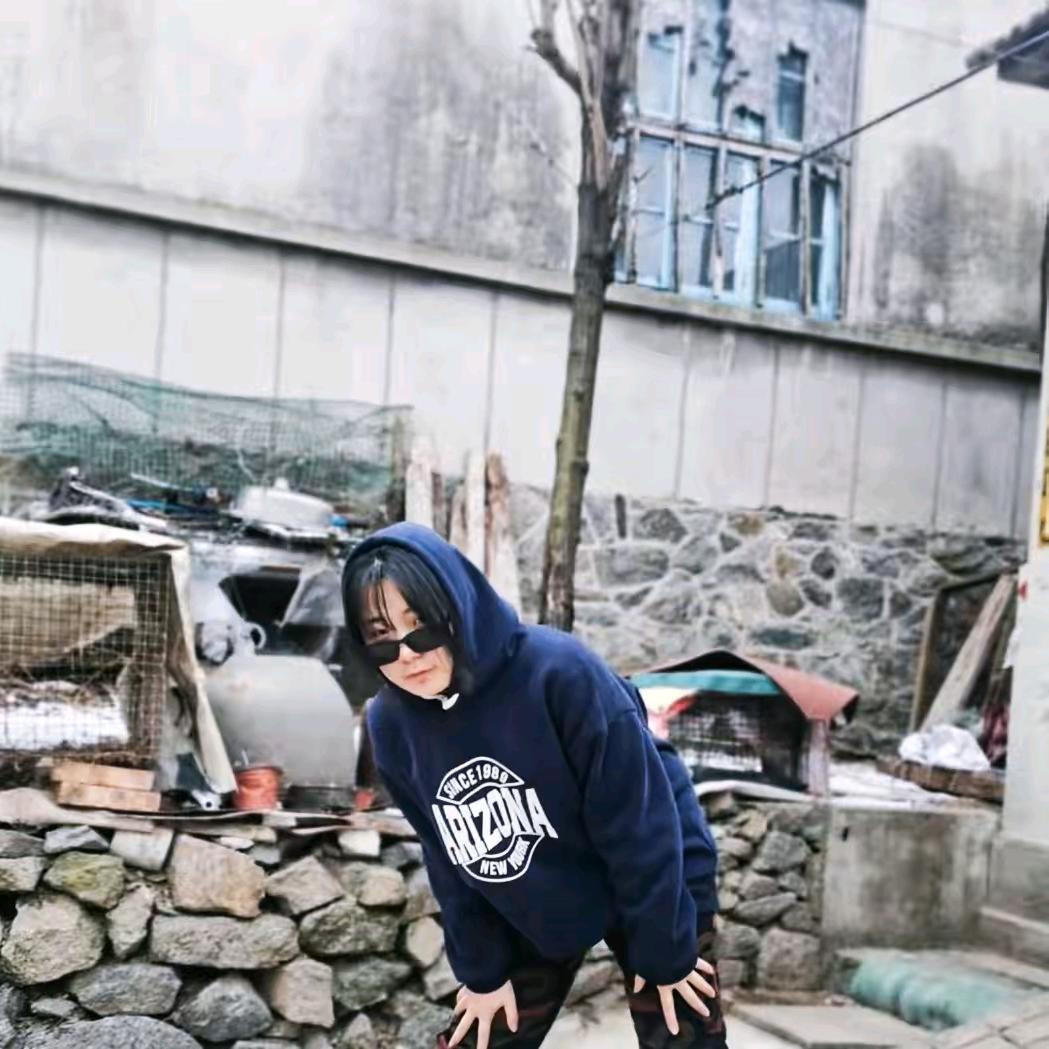 李王爬树