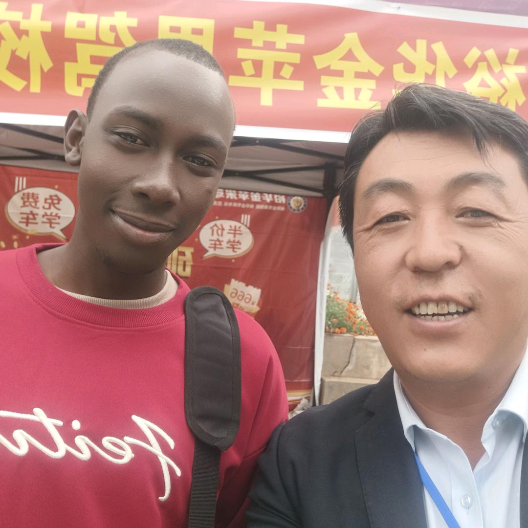 兰州裕华金苹果驾校杨教练