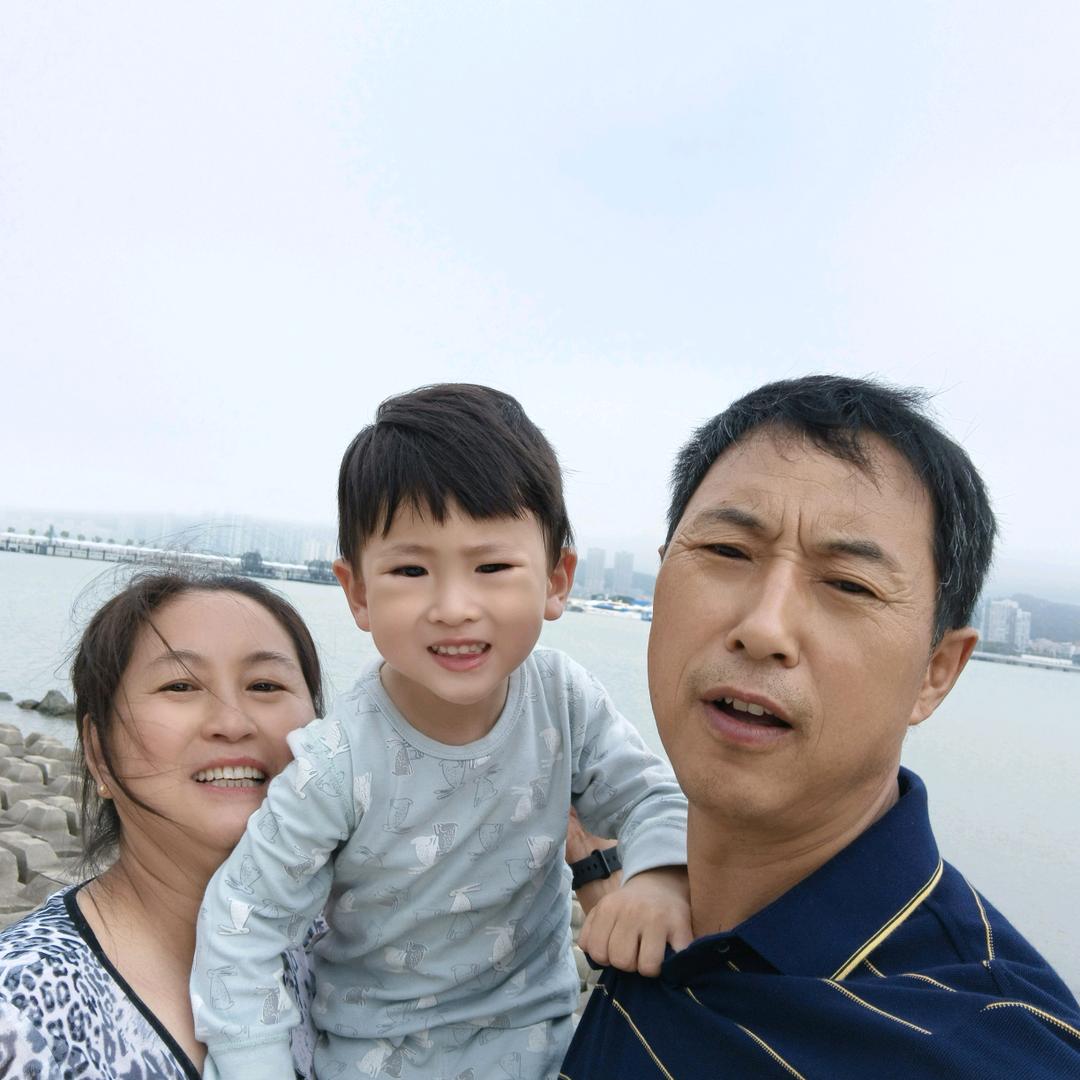 红旗飘飘