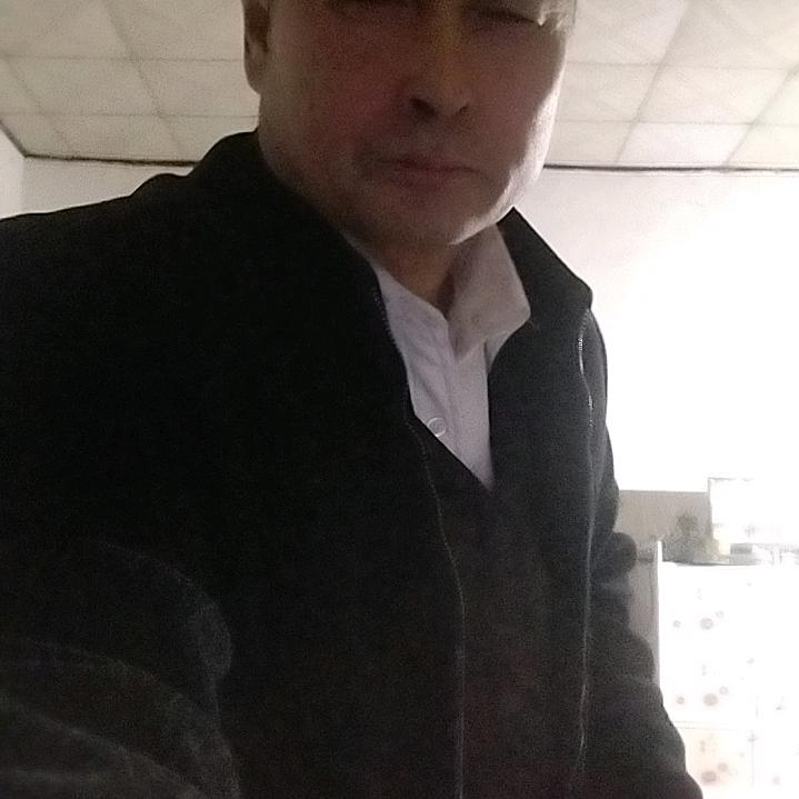 郭文学樱桃金珠圆采摘