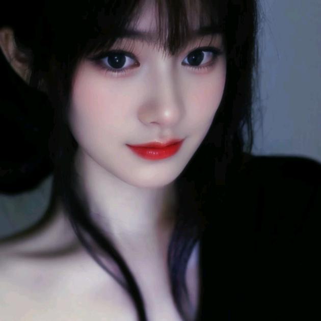 粉红墙上画凤凰凰