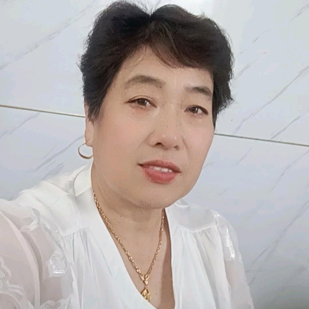 纪万芬
