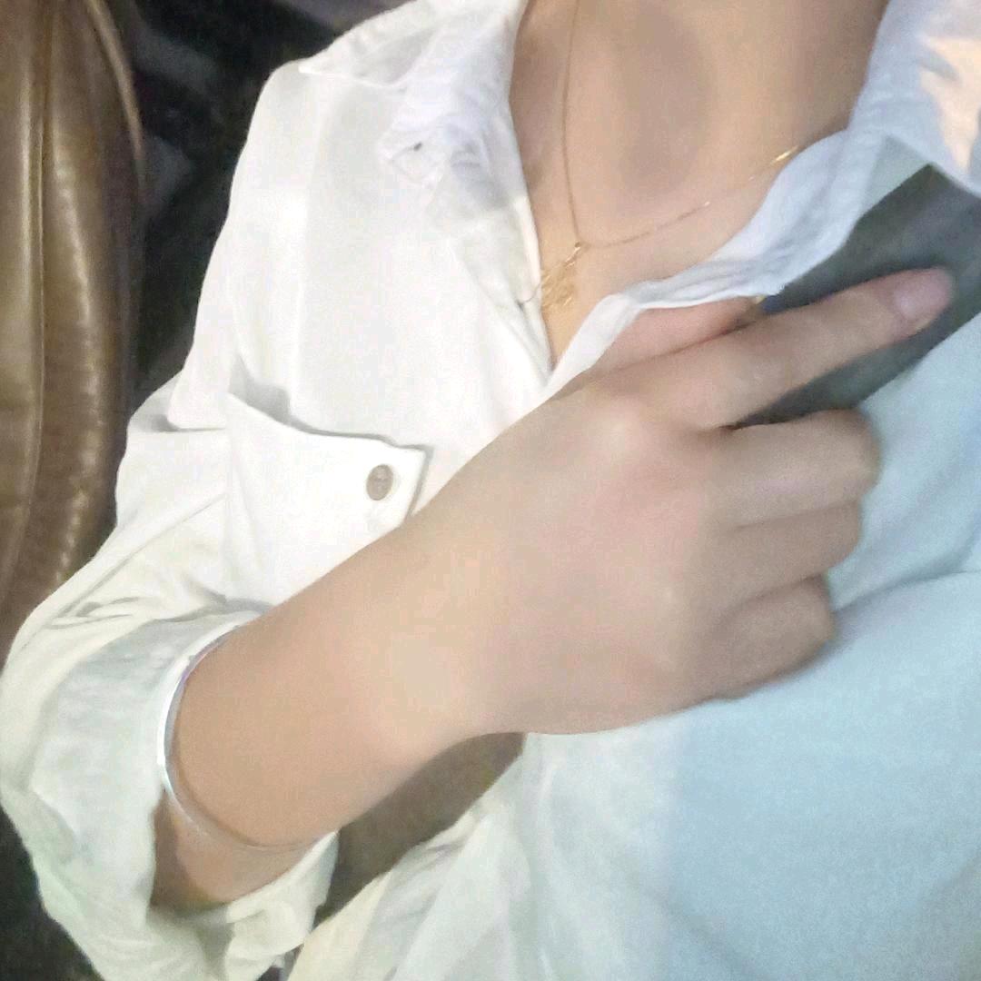 伪装🍁🍁坚强