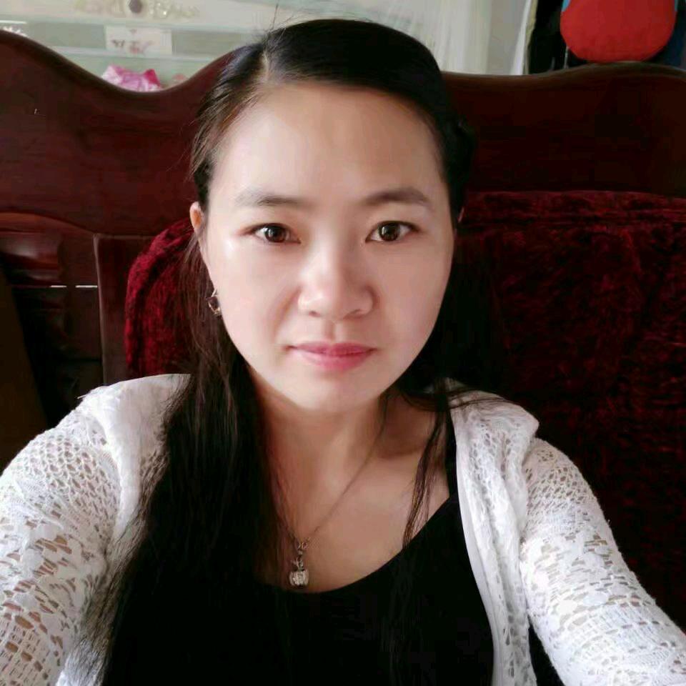 爱笑的傻丫头！