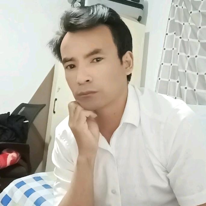 龙哥。单身