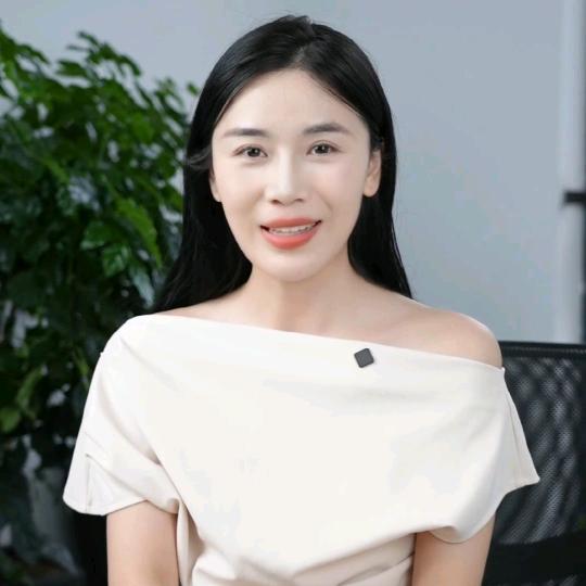 巨峰投资集团（深圳）有限公司