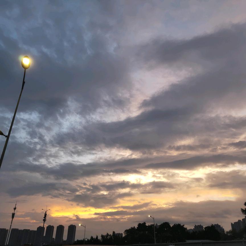 步家山全是石头