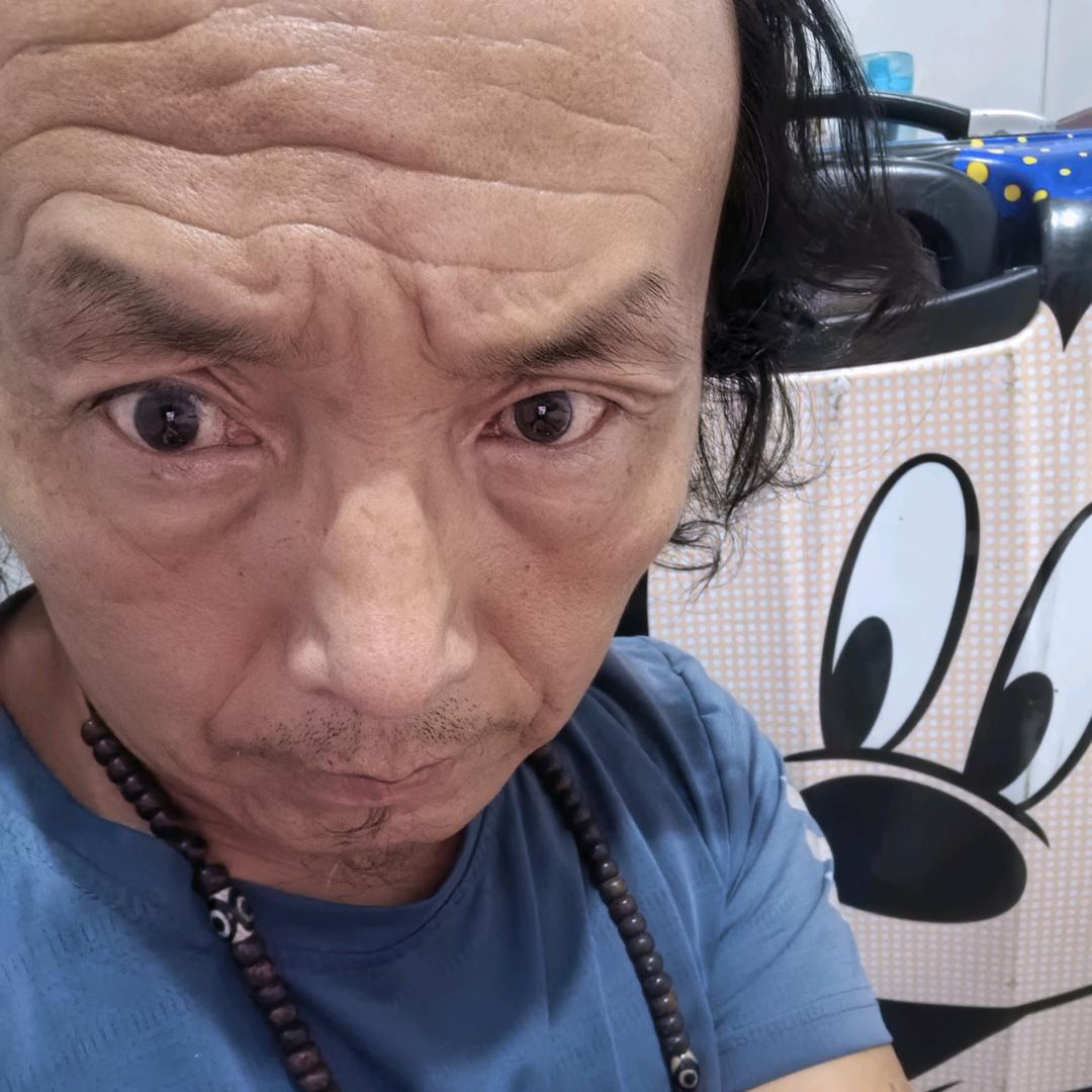 萤光行者