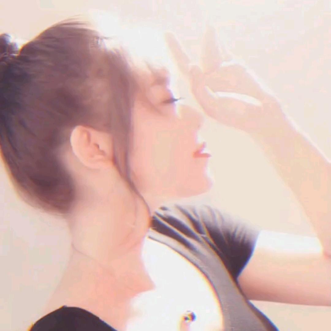 思彤服饰轻奢馆