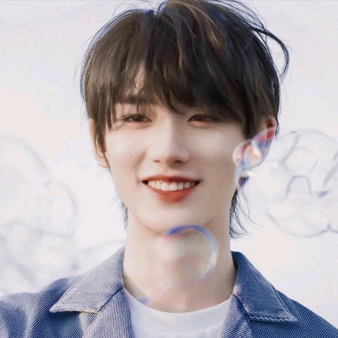 ^摆烂小鱼🐟^