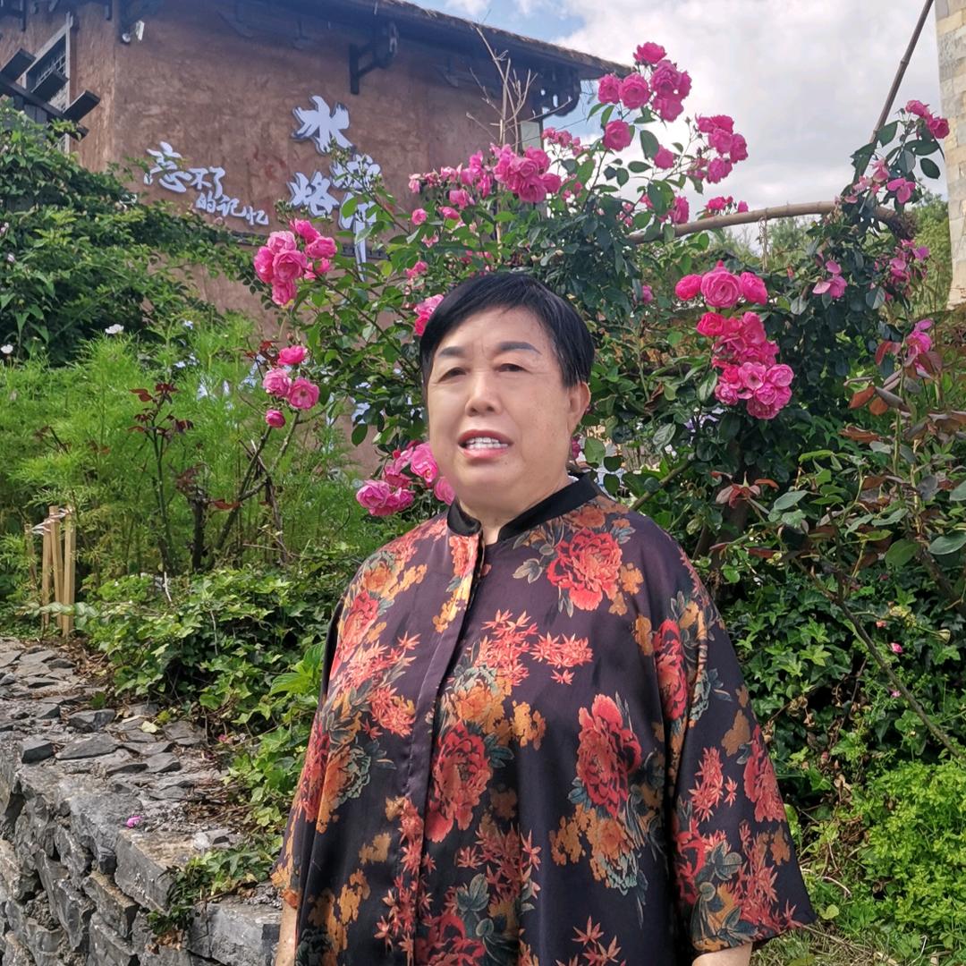 七十三岁的老阿姨