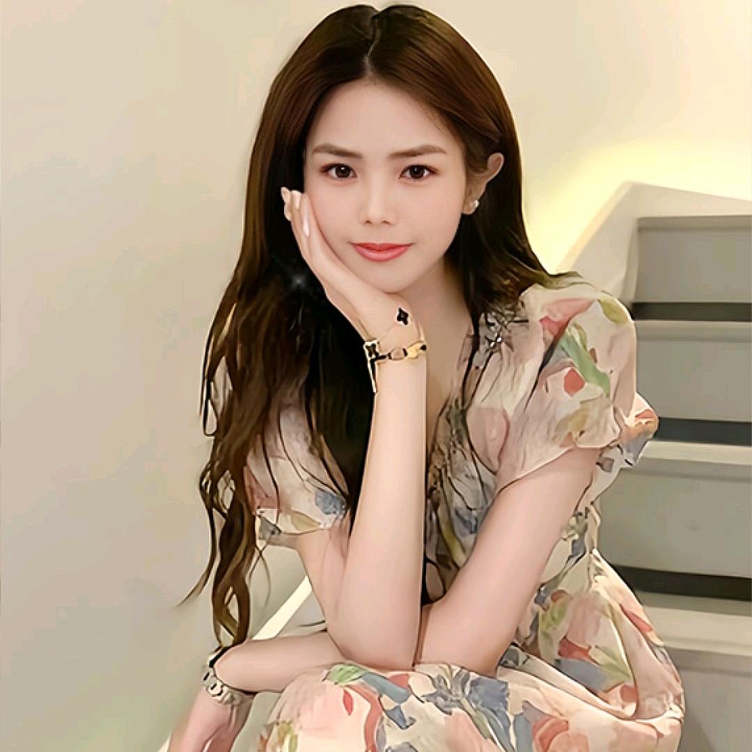 可萝JIEJIE