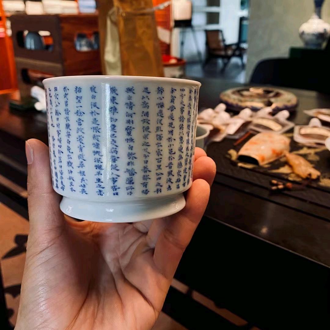 𝑯𝒂𝒏𝑪𝒂𝒎𝒑𝒊𝒏𝒈