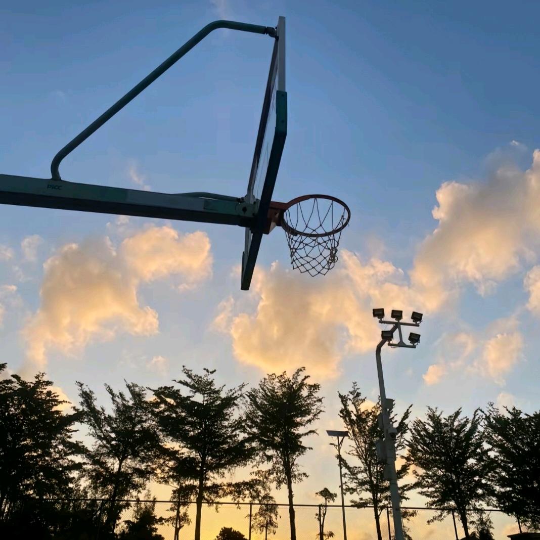 热呈篮球俱乐部