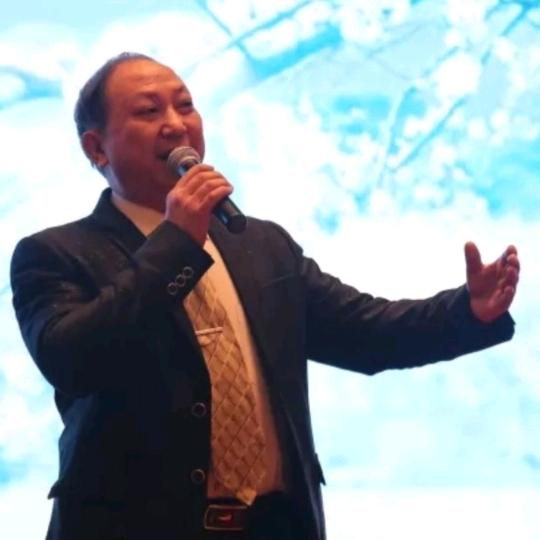 张纯位