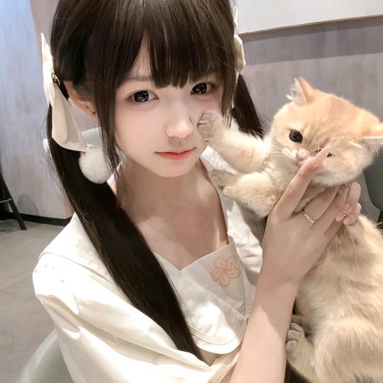 怩