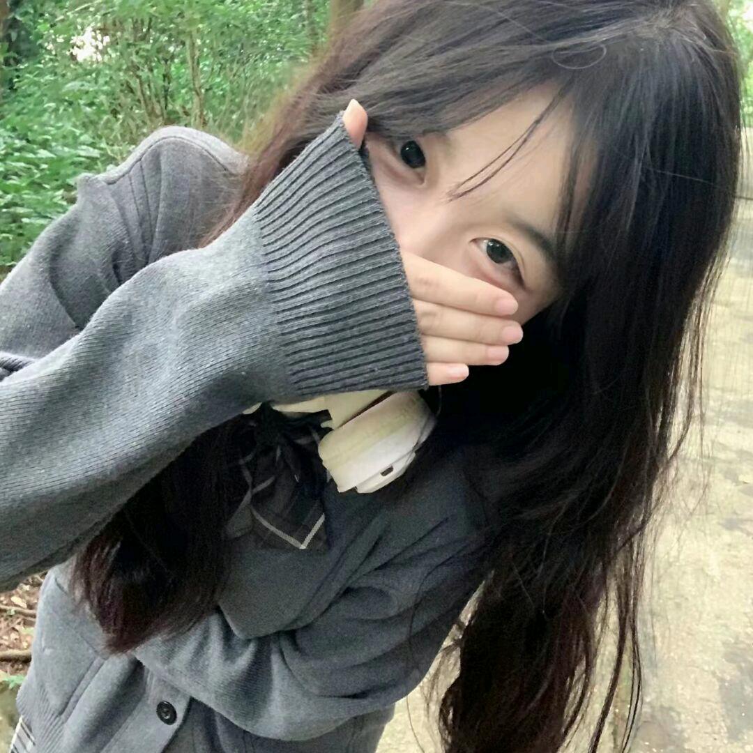 路眠桃头像