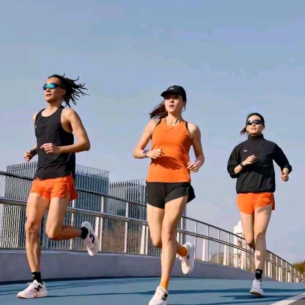 奥莱大牌折扣虹瑞店