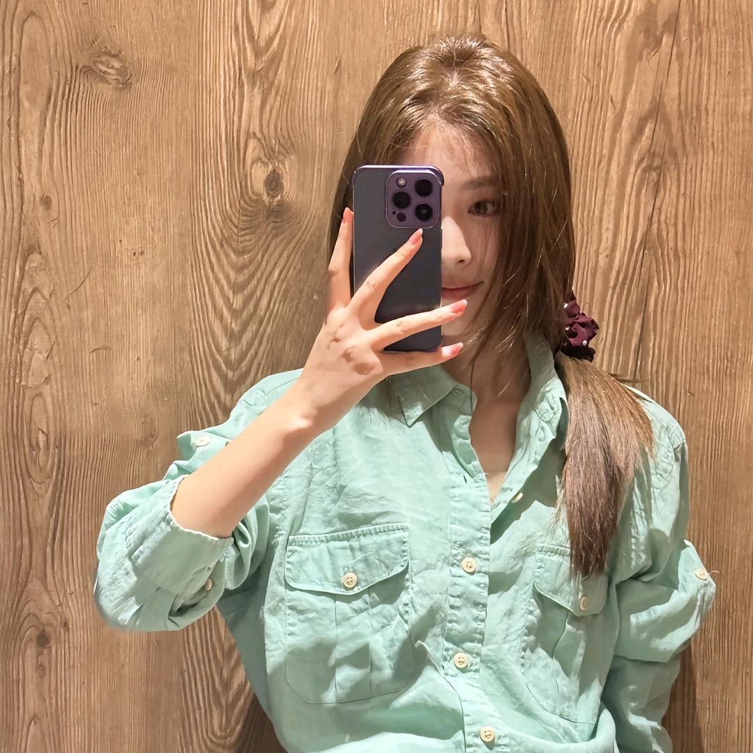 炽火火CHAN-时尚穿搭