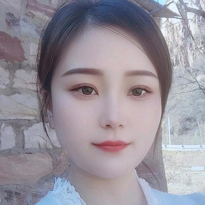 悦悦(❁´◡`❁)*✲ﾟ*