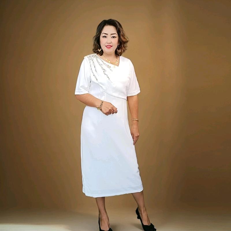 新疆左日古丽服装店