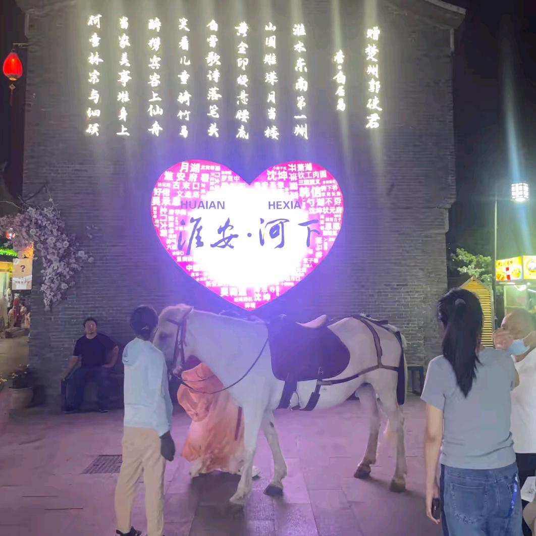 海边望祥云