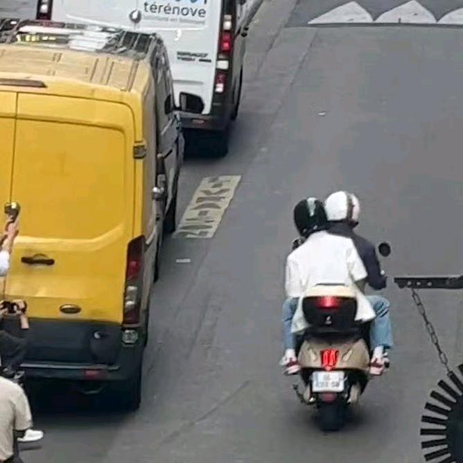 蟹蟹蟹.