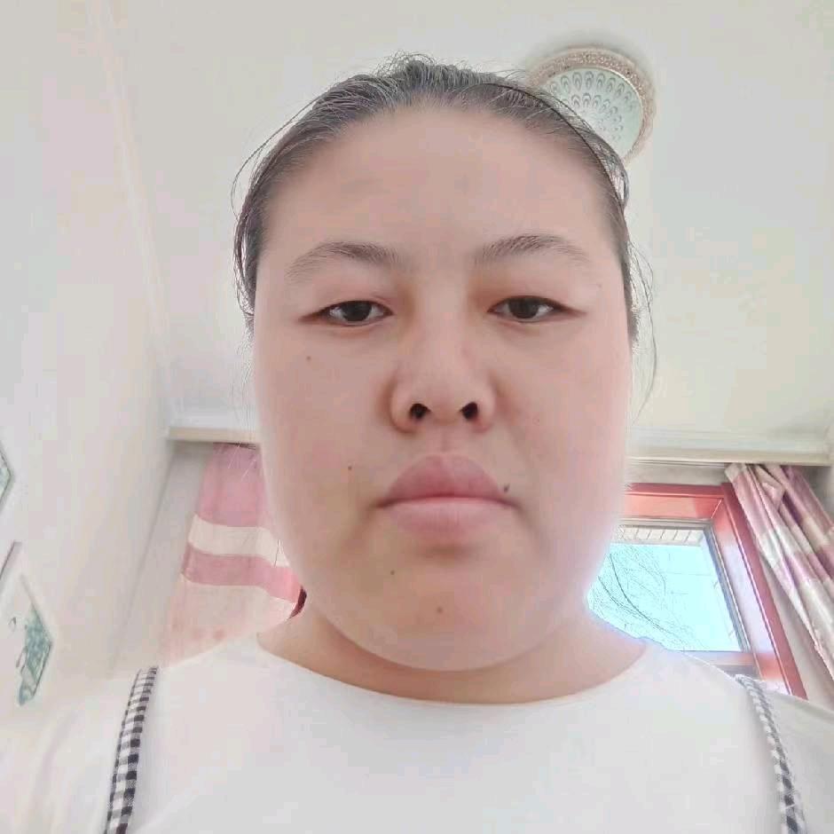 田文静