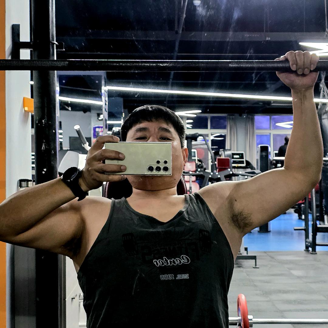 卖鸭苗的机车男人