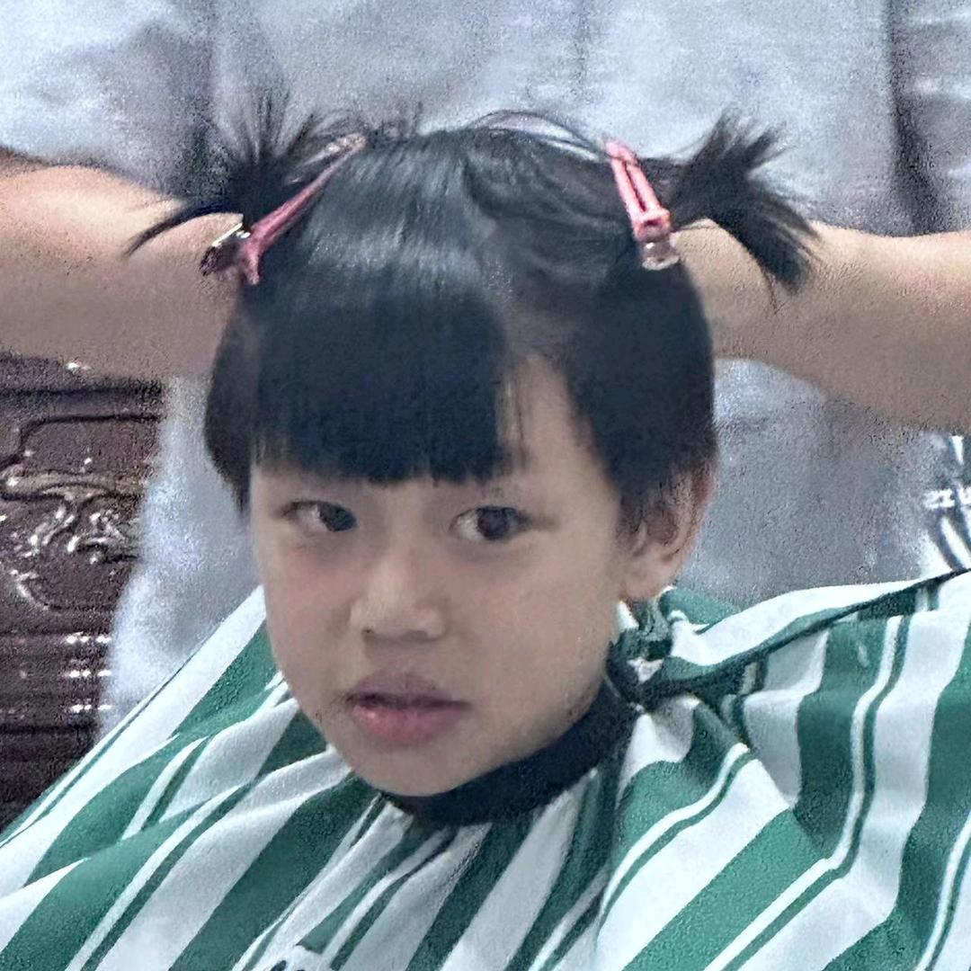 兔牙小女
