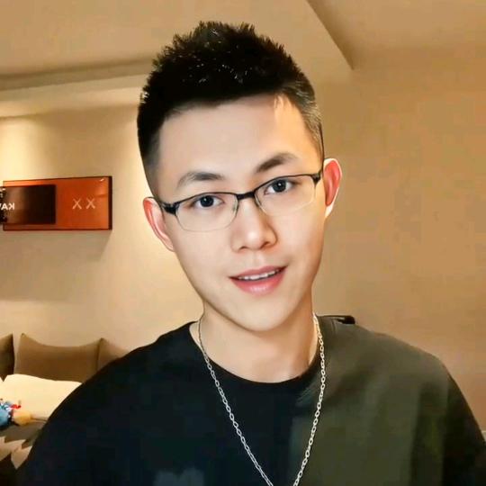 励志鸭🐥